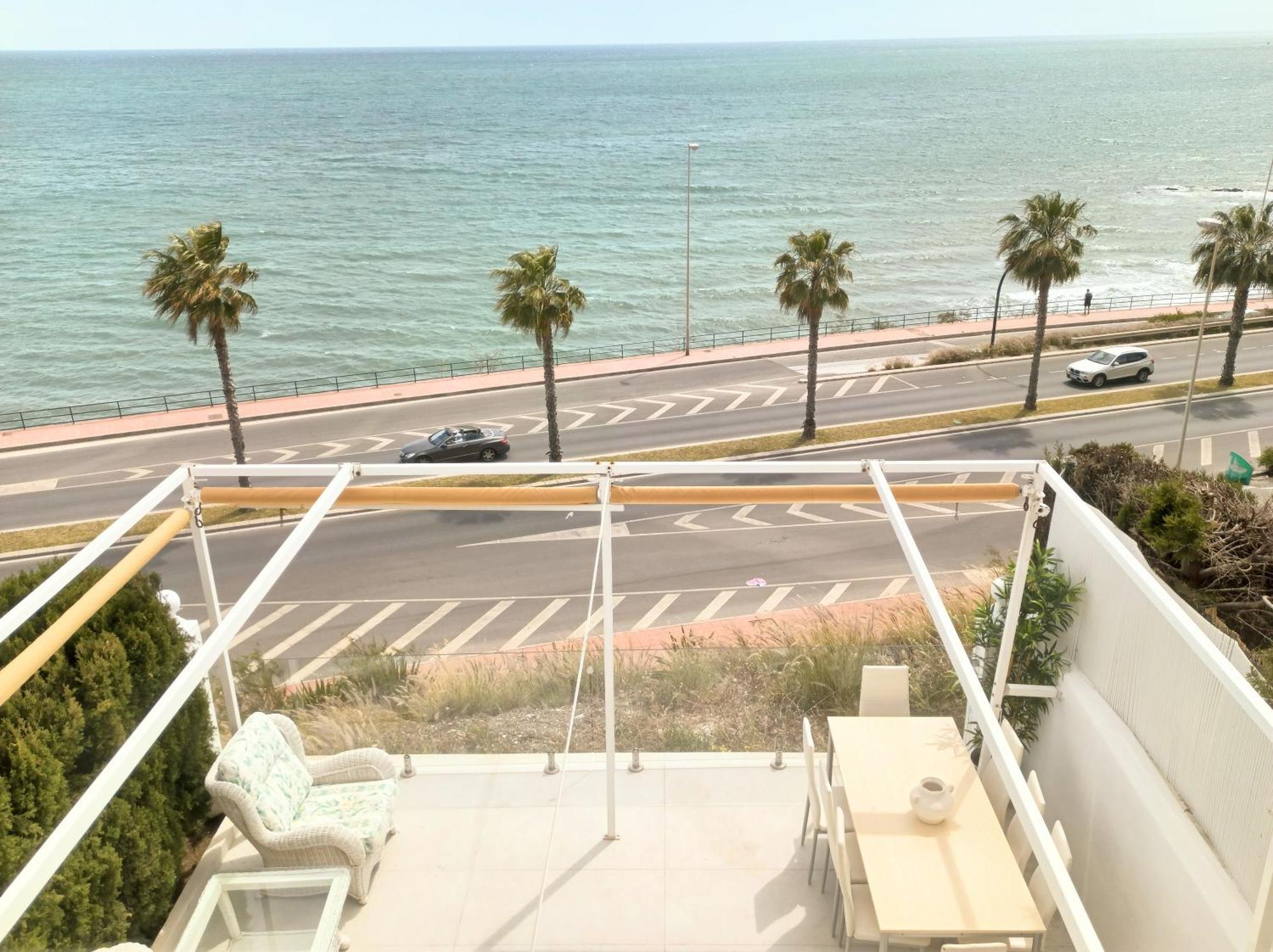 Townhouse Beachfront Costa, By Casa Del Sol Hr * Benalmádena