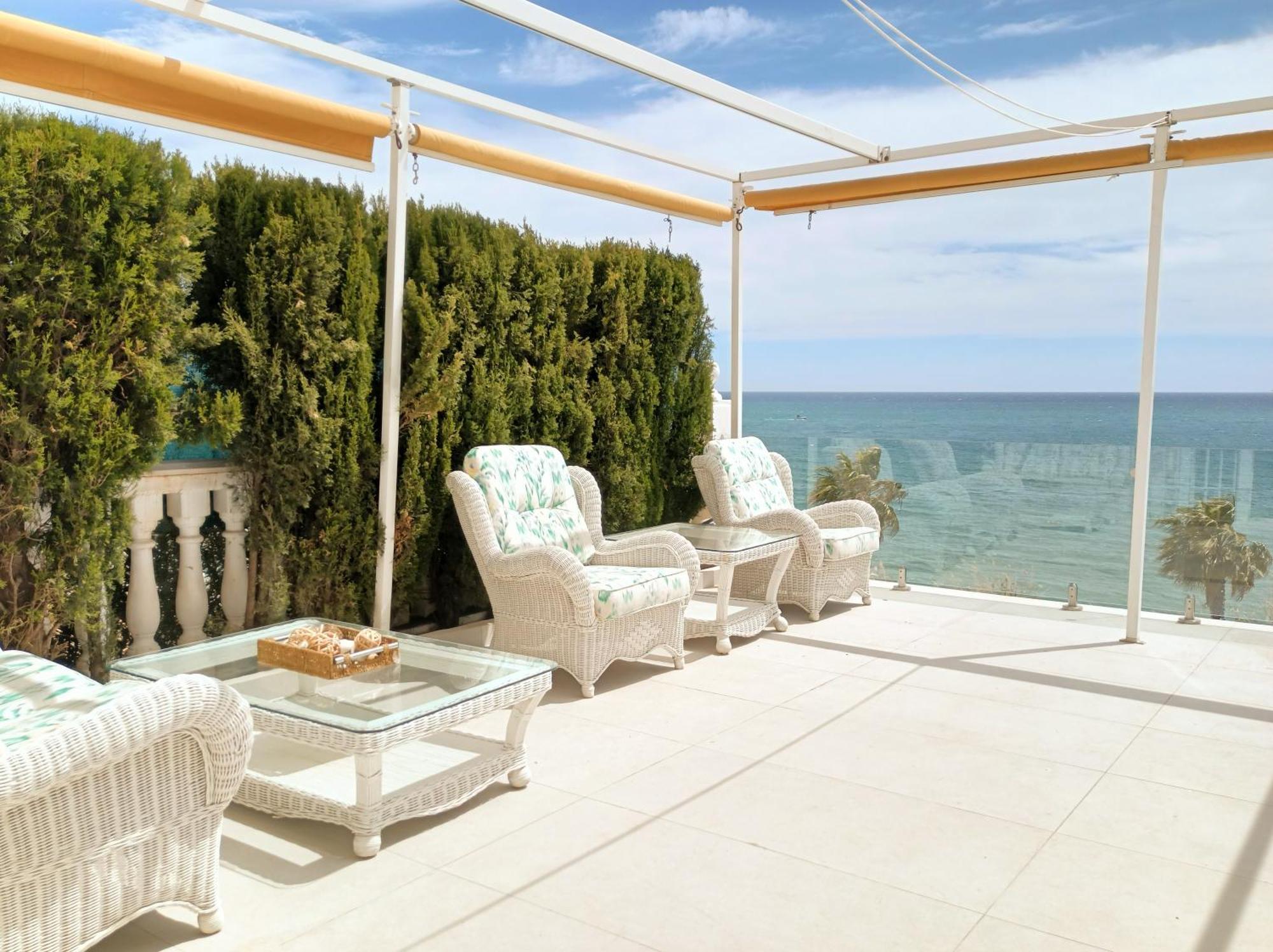 Townhouse Beachfront Costa, By Casa Del Sol Hr
