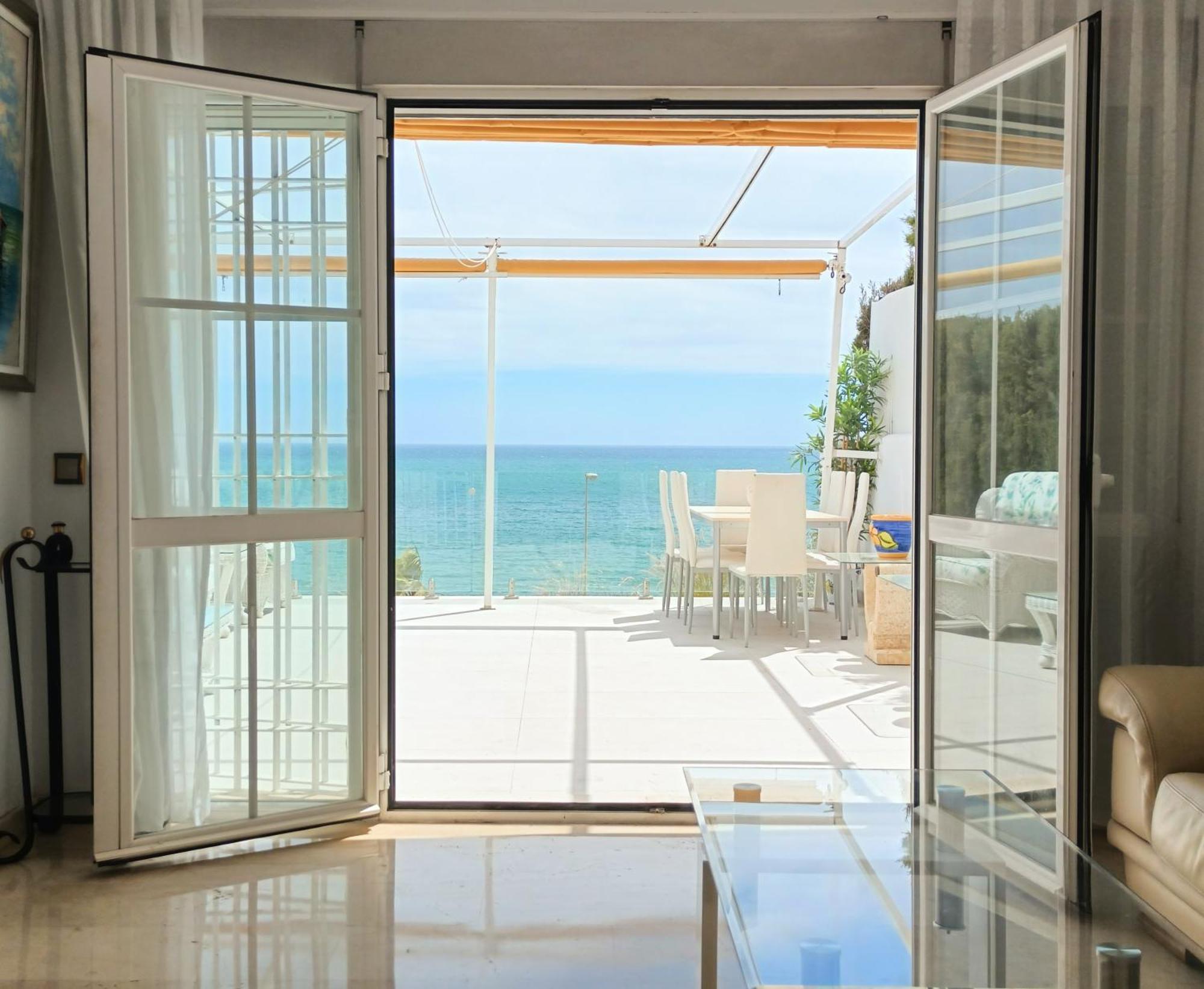 Townhouse Beachfront Costa, By Casa Del Sol Hr Benalmádena