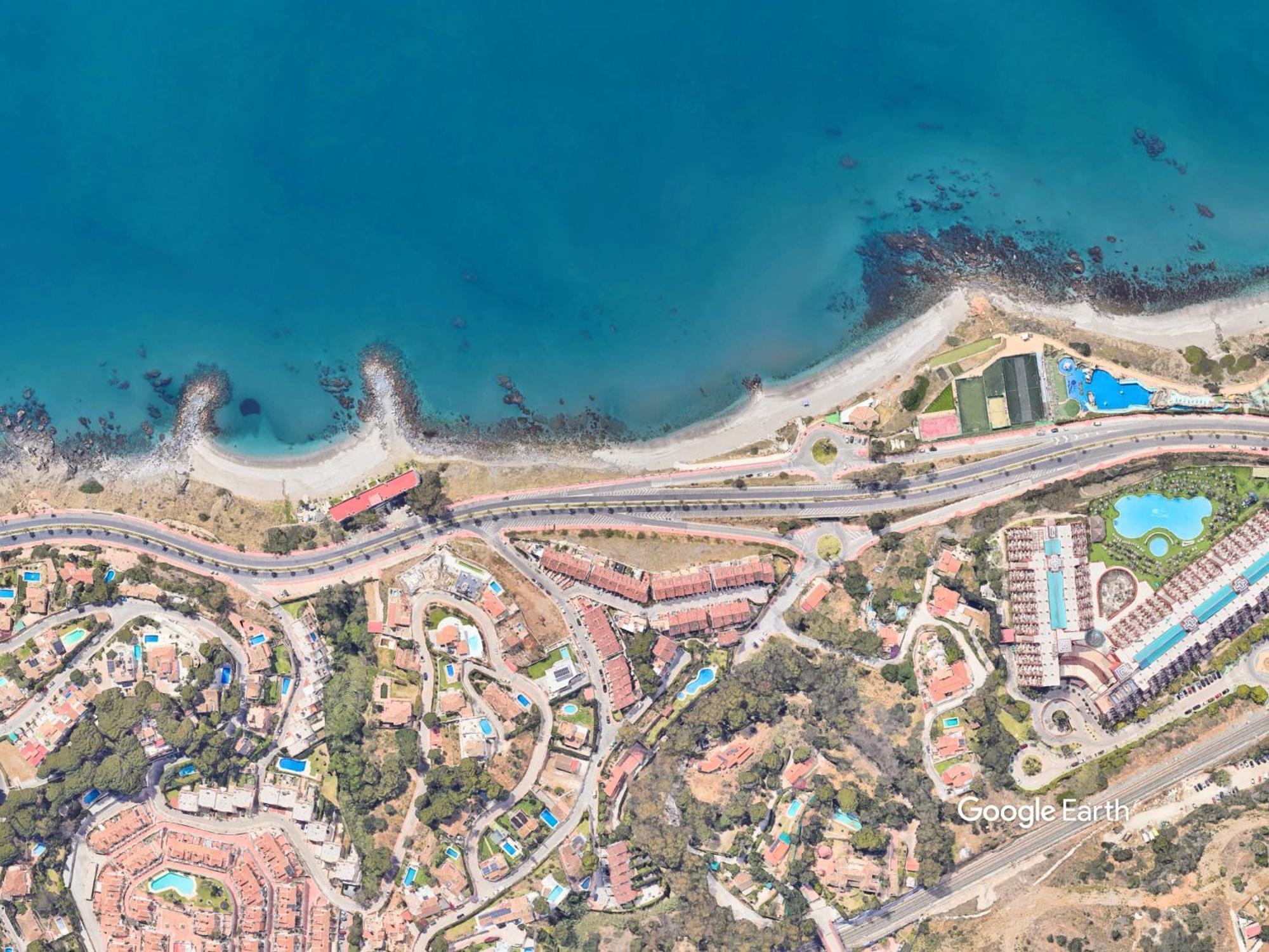 Townhouse Beachfront Costa, By Casa Del Sol Hr Benalmádena